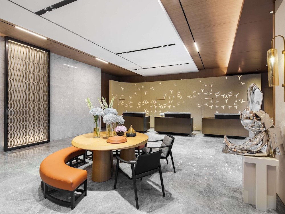 Novotel Shenzhen Bantian 23/50
