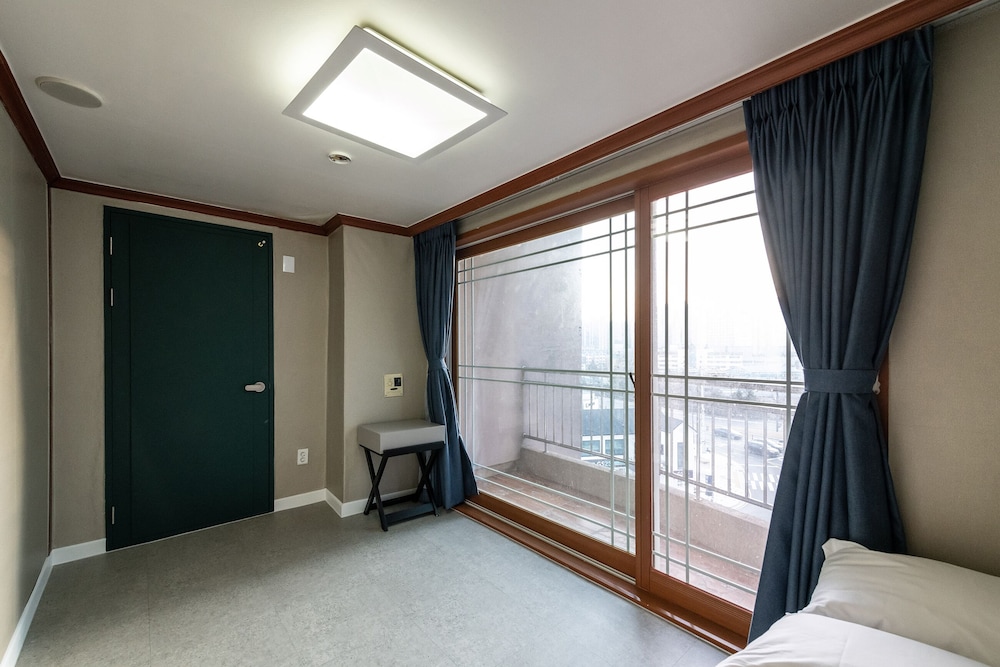 Good Morning Hotel and Resort 21/50