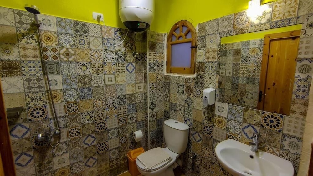 Shams Hotel &amp; Dive Centre 31/34