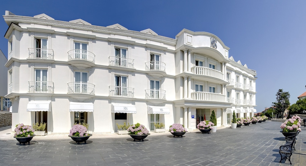 Gran Hotel Suances 2/34