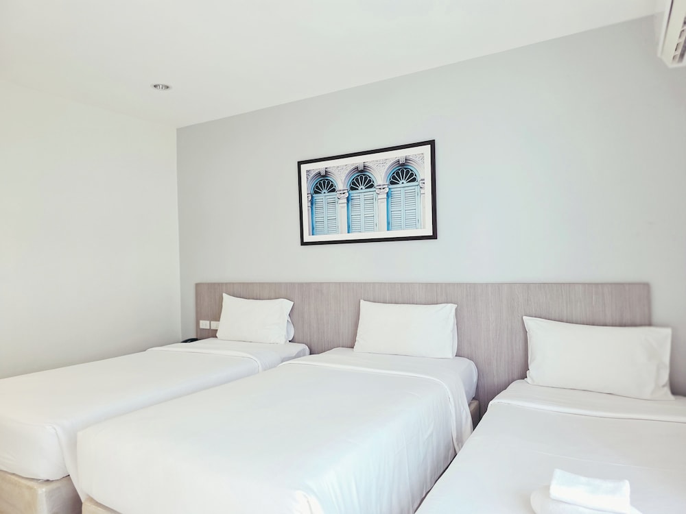 Recenta Phuket Suanluang 14/50