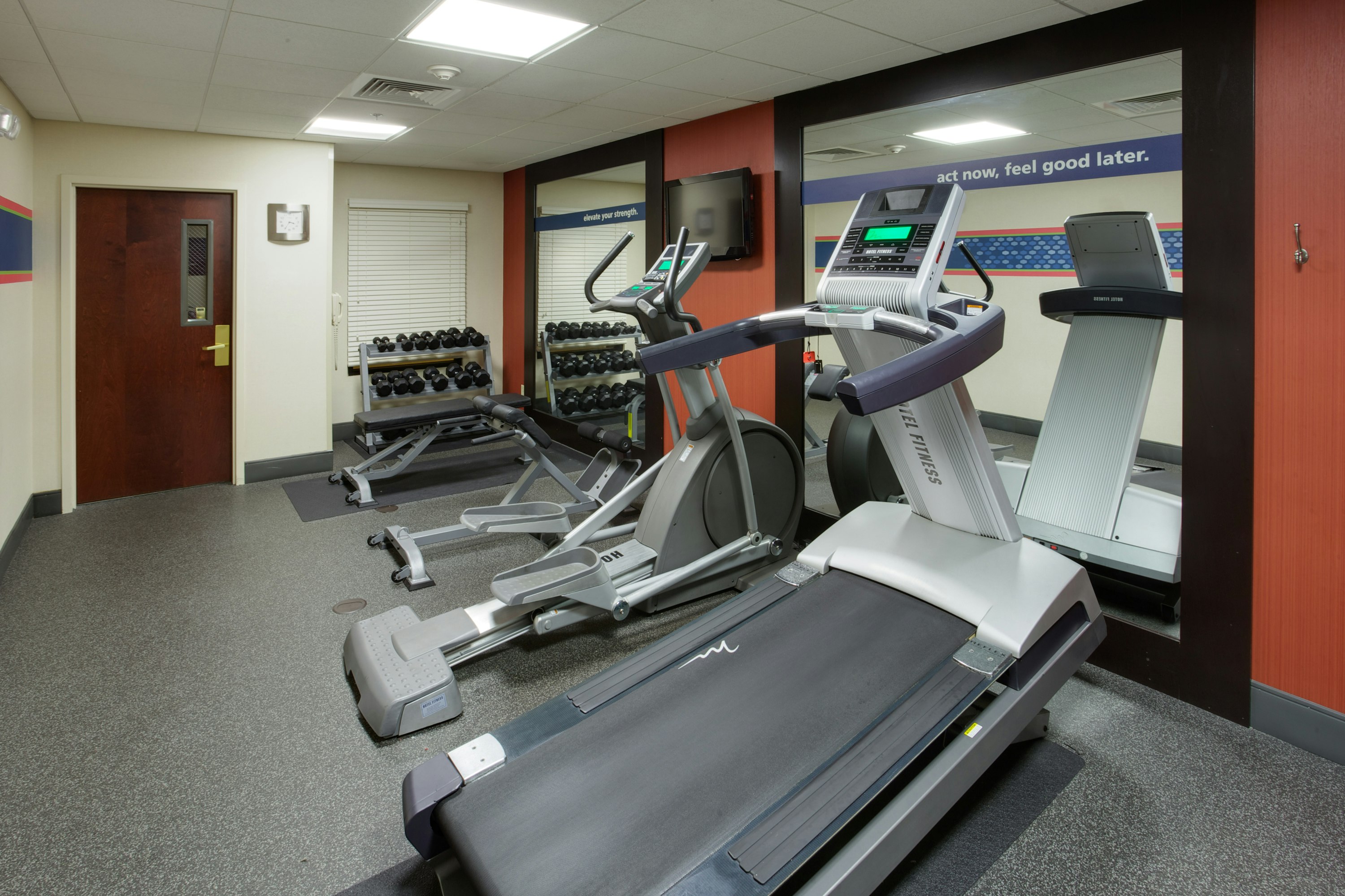 Hampton Inn Auburn Ma 23/36