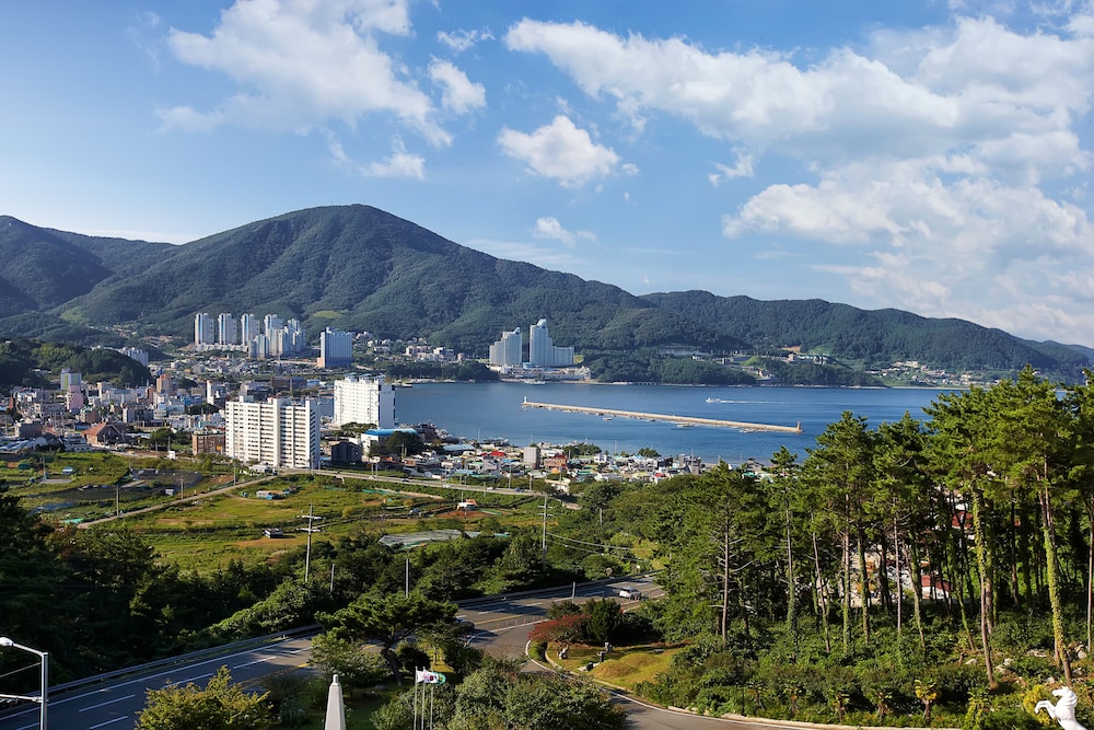 Dome Hotel Geoje 45/50