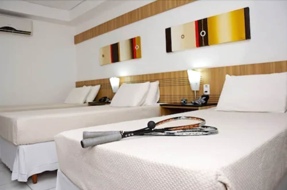 Delcas Hotel 20/68