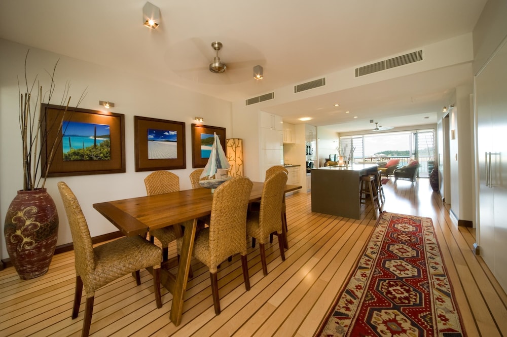 The Boathouse Apartments 54/70