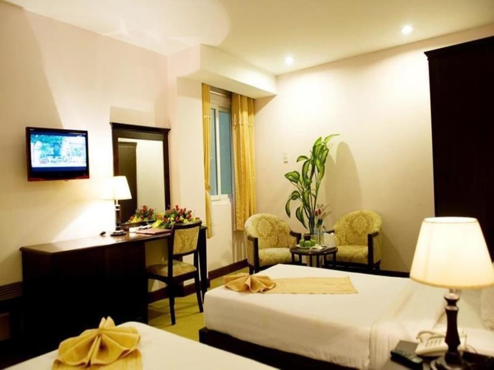 Dong Kinh Hotel 49/49