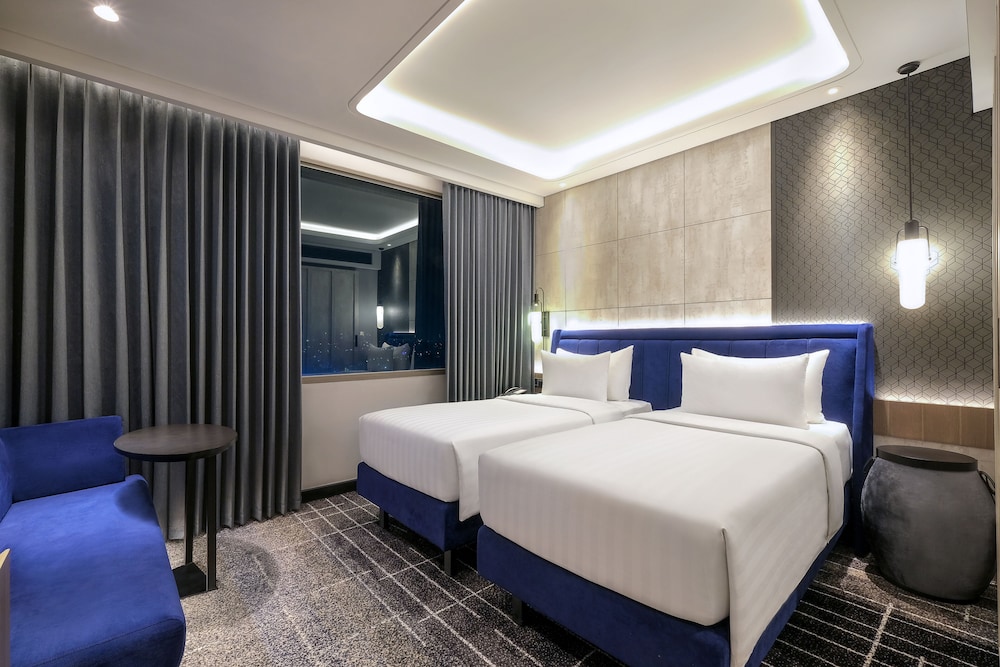 Mercure Tangerang Centre 8/32