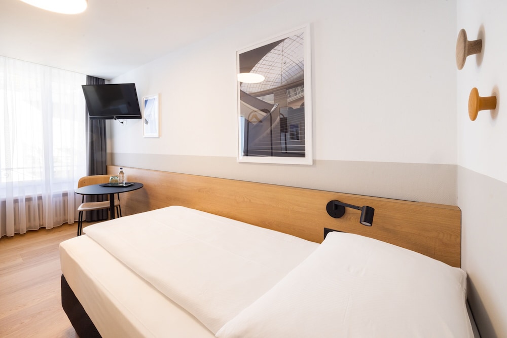 Fred Hotel Zurich Hauptbahnhof 16/50