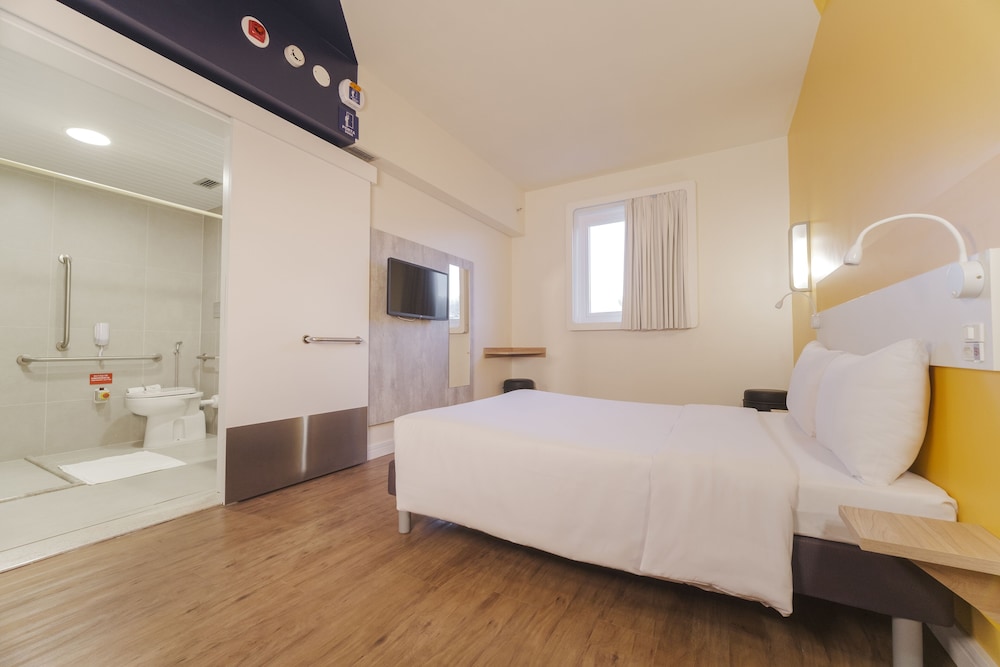 ibis Budget Farroupilha 27/60