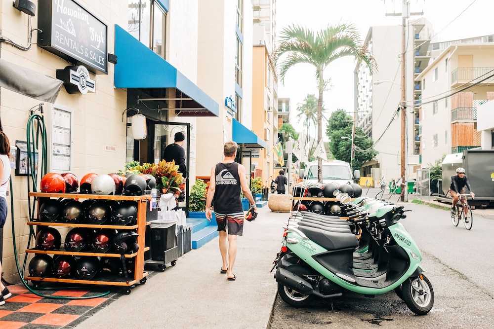 Waikiki Beachside Hostel 59/66