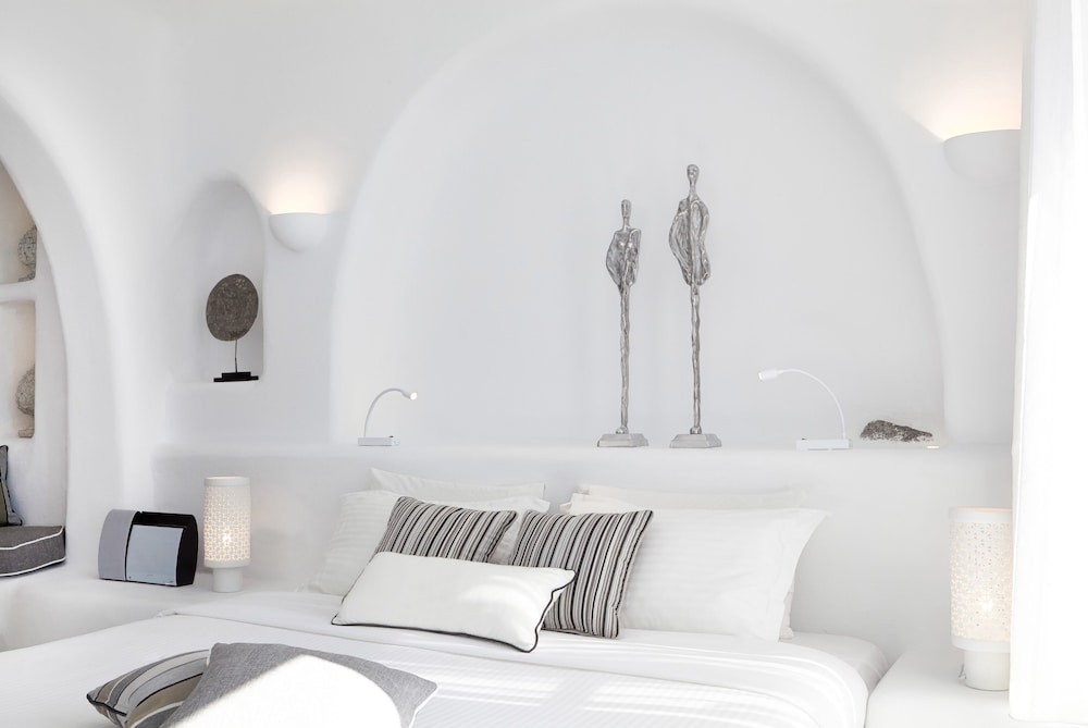Dana Villas and Infinity Suites 12/70