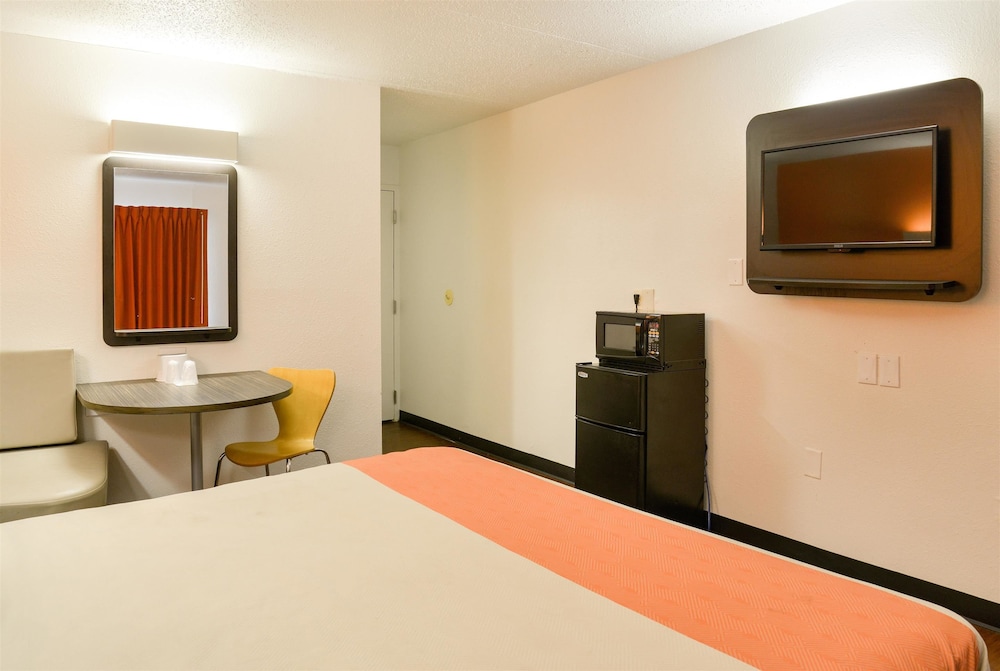 Motel6 Toledo, OH 15/36