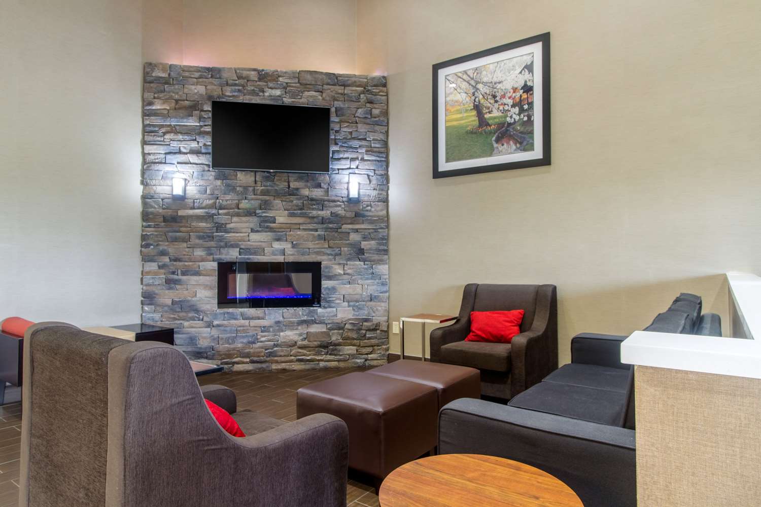 Comfort Suites Danville KY 17/25