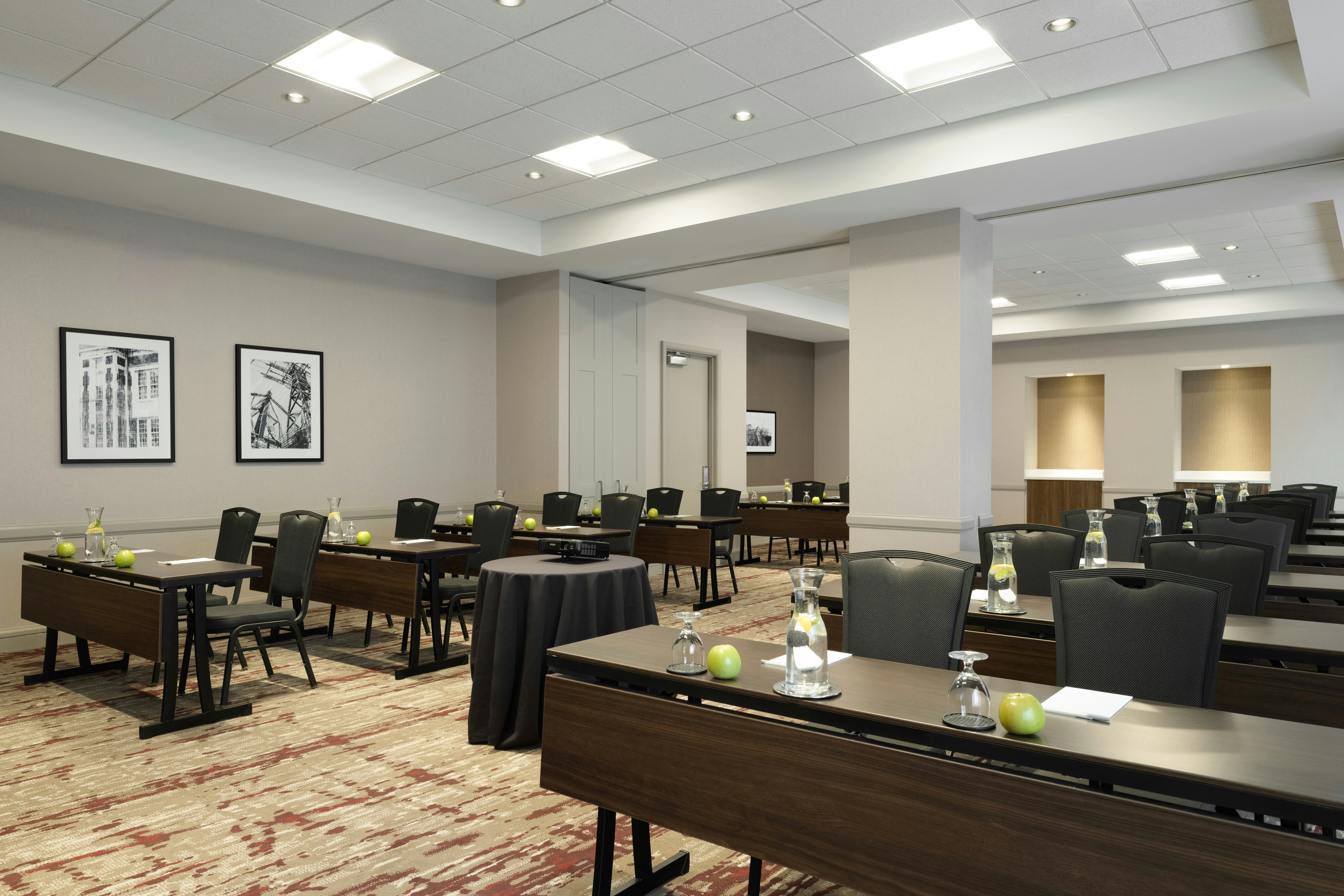 Hilton Garden Inn Chicago Downtown/Magnificent Mile 68/70