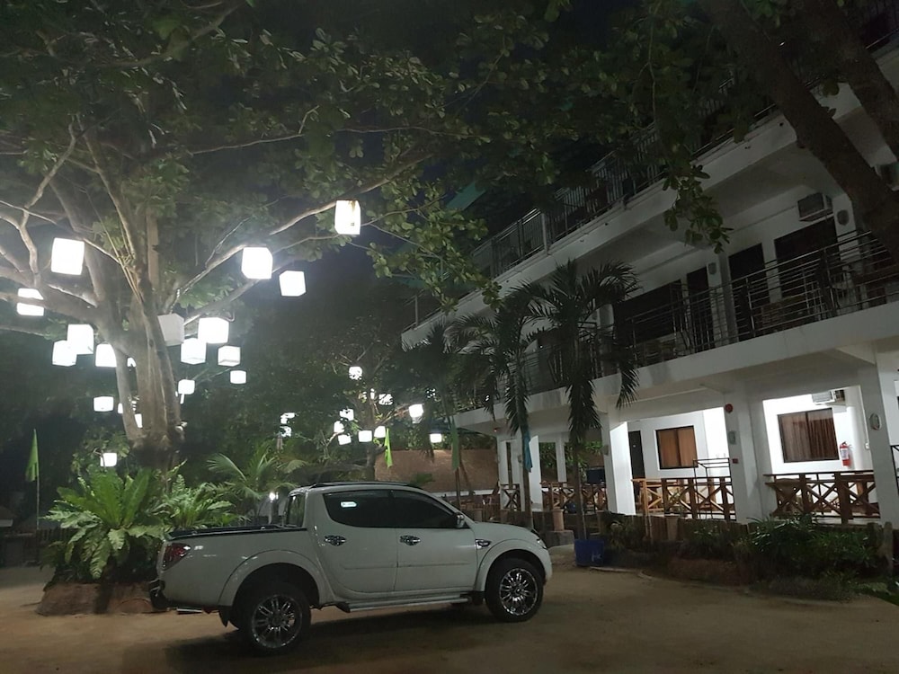 Hk Beach Resort 34/50