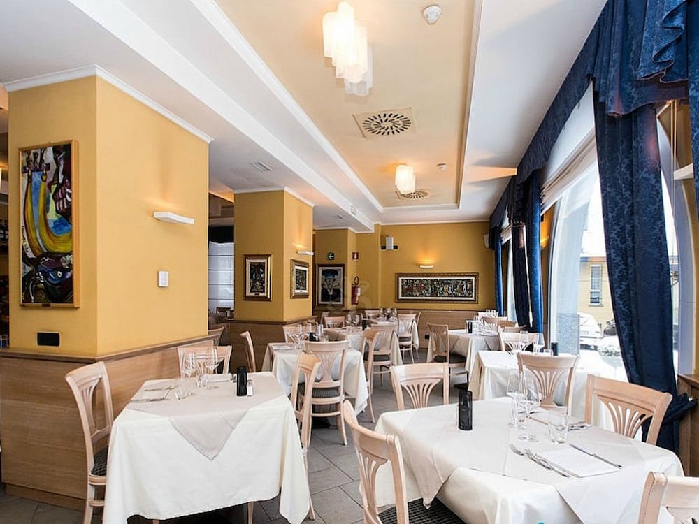 Hotel Bernina 34/43