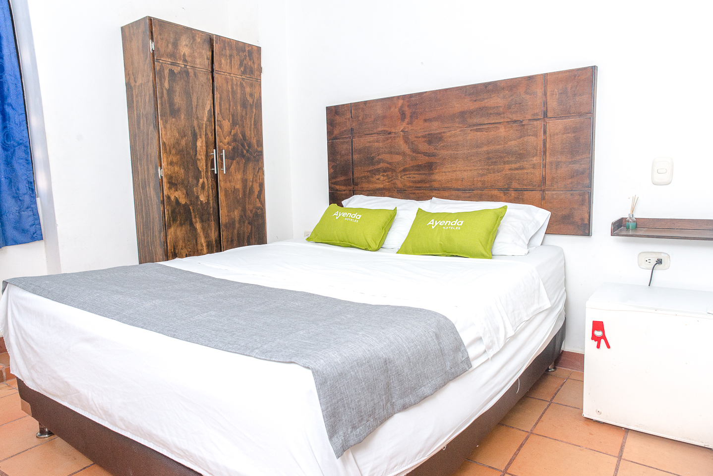 Ayenda 1312 San Nicolas Colonial 3/12
