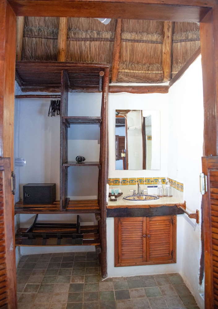 Blue Holbox Hotel 12/70