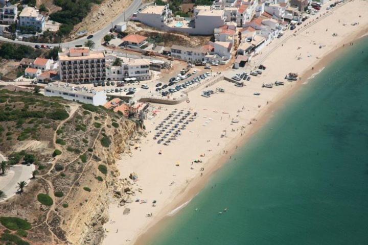RESIDENCIAL SALEMA 47/54
