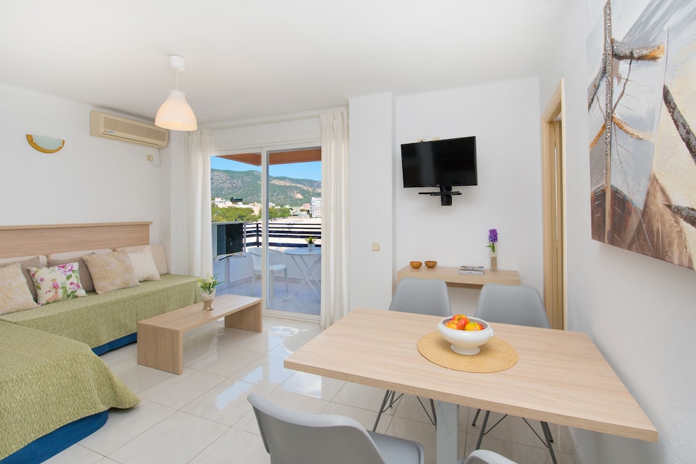 Apartamentos Calablanca 12/27