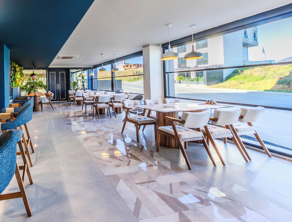 Heaven Premium Airport Hotel 37/50