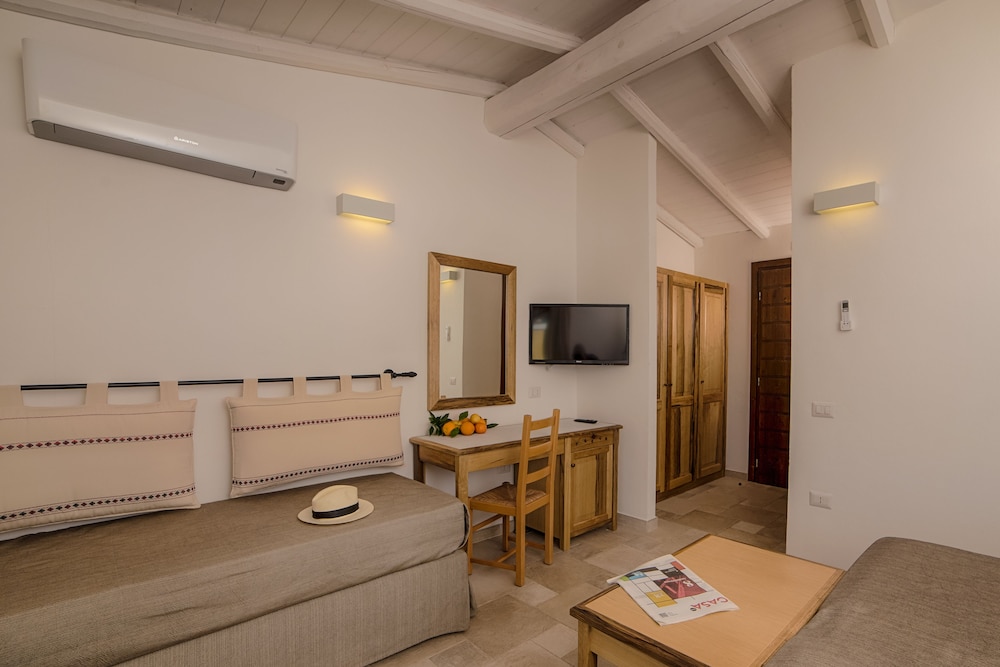 Perdepera Resort 48/79