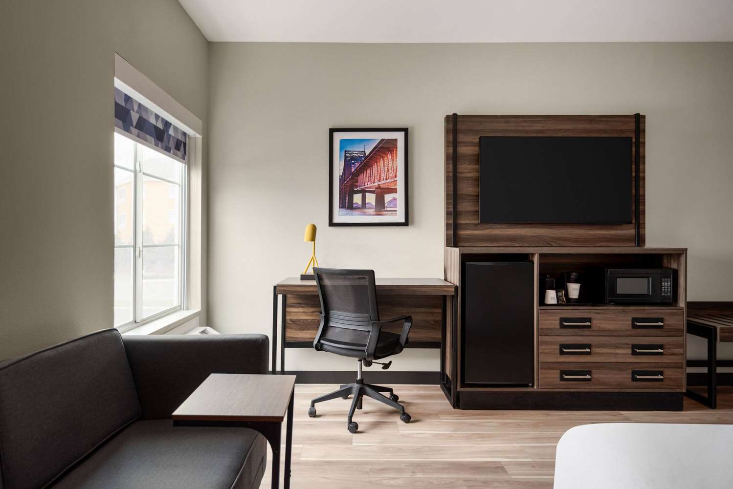 La Quinta Inn & Suites by Wyndham Gonzales LA 39/48