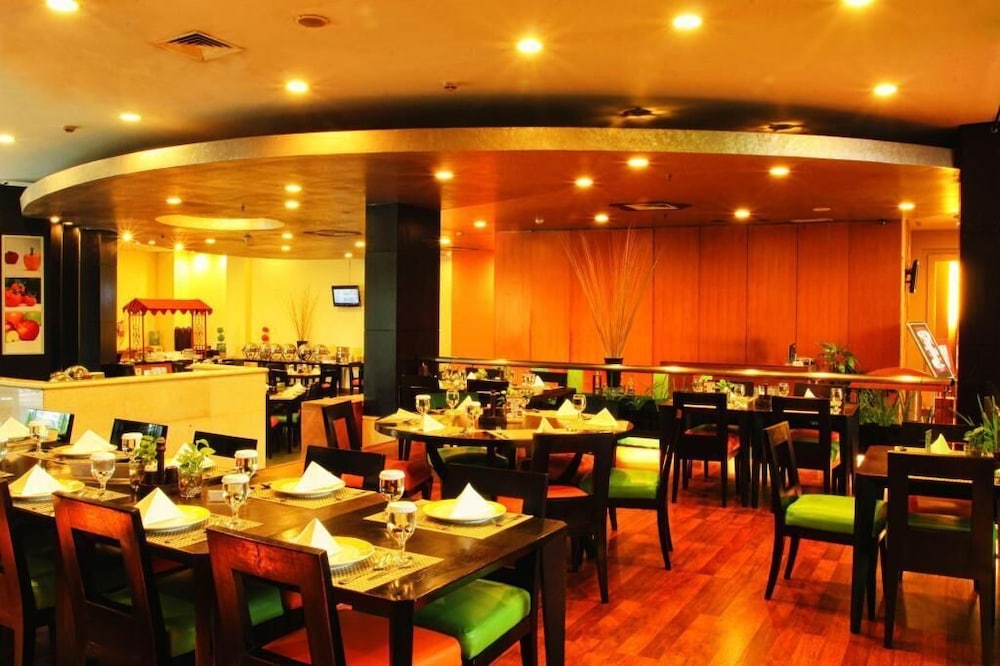 Grand Suka Hotel 20/30