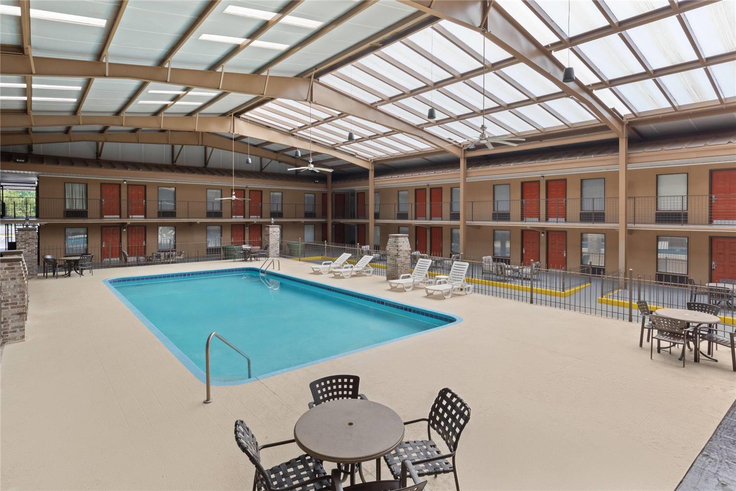 Baymont By Wyndham Knoxville I-75 23/45