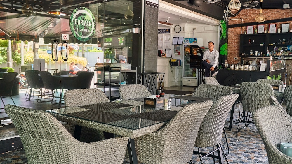 Lime Hotel Patong 36/50