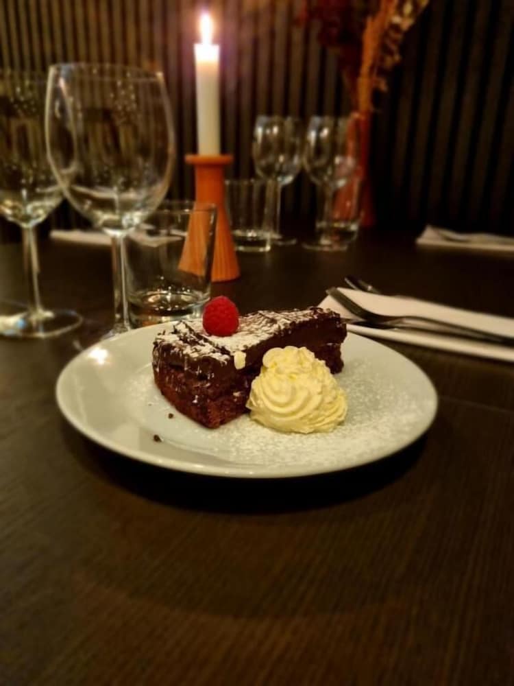 Norrskedika Hotell - Gamla Järnhandeln 34/55
