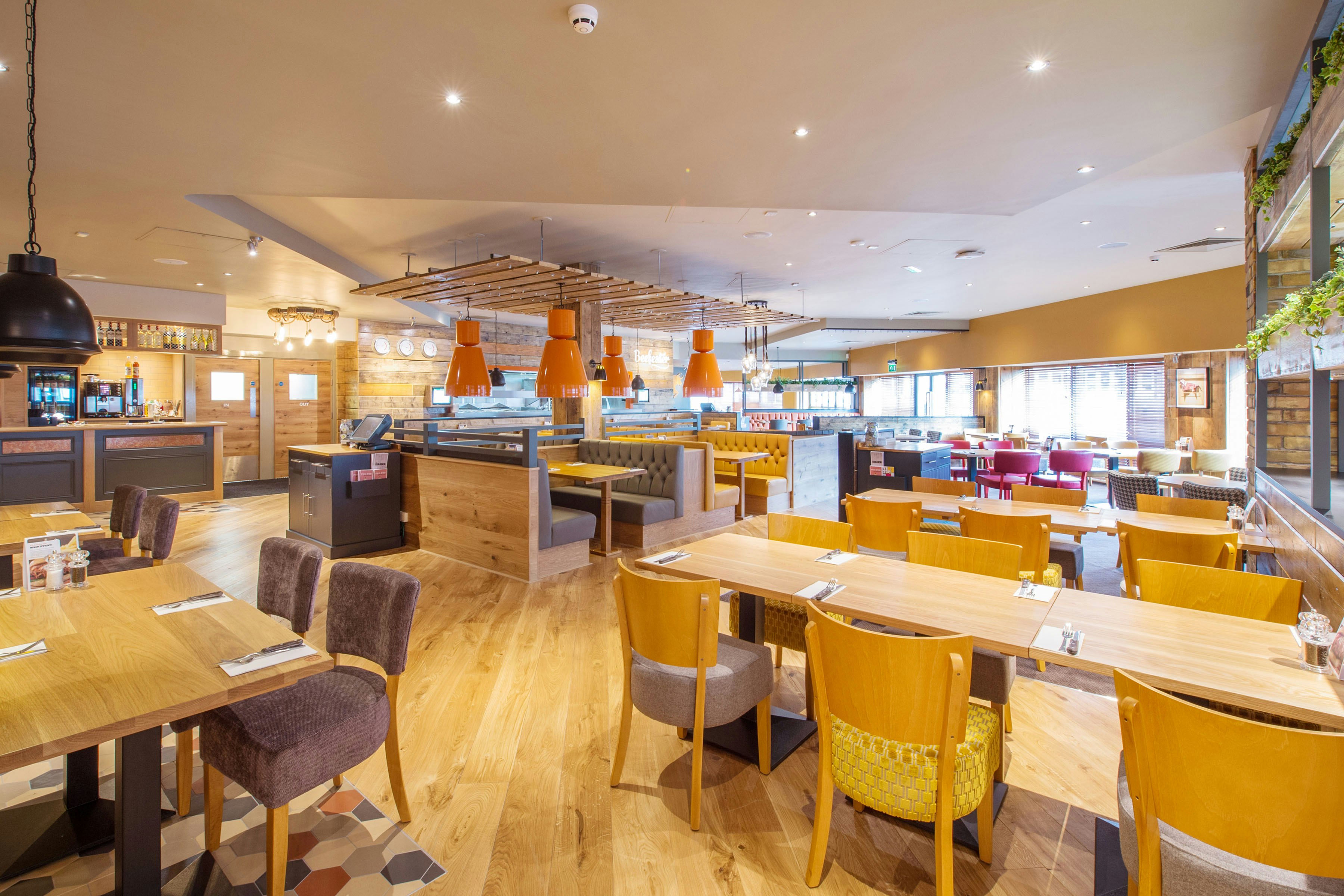Premier Inn Yeovil Town Centre Hotel 38/49
