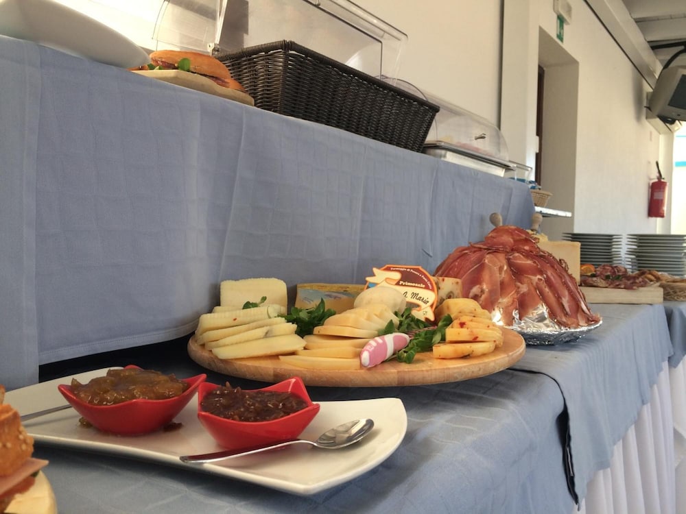 Hotel Ristorante Trinacria 36/50