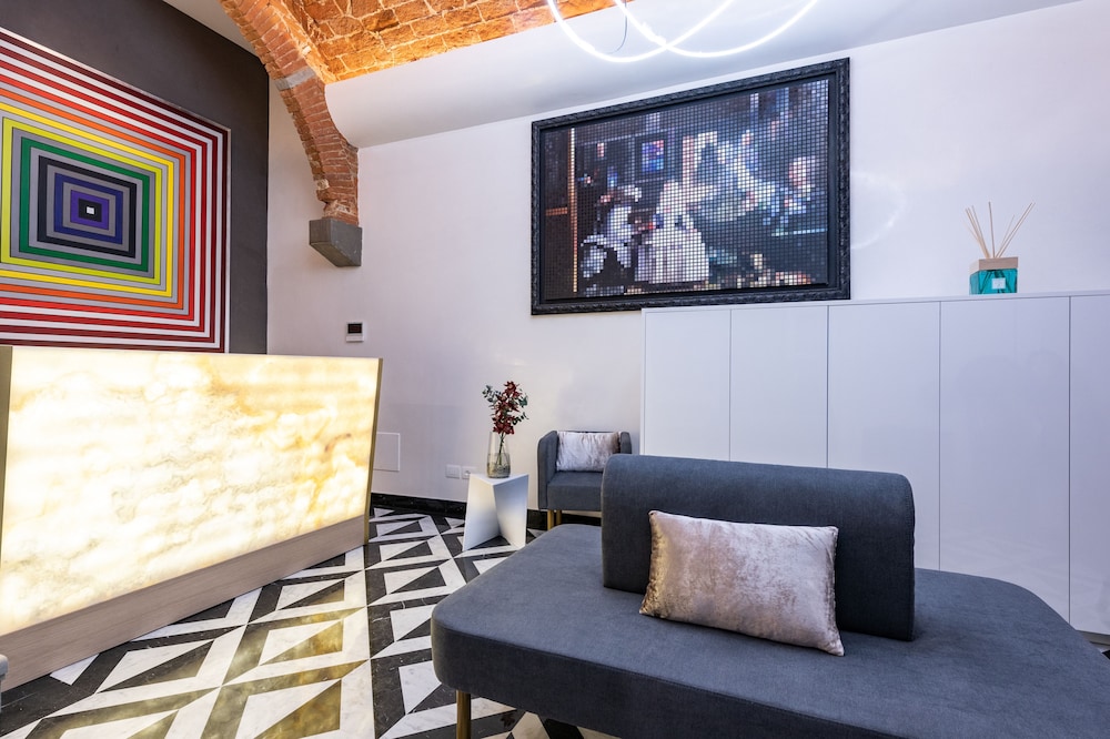 Kairos by Florence Art Apartments 50/74