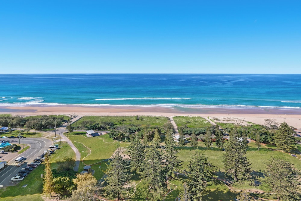ULTIQA Beach Haven on Broadbeach 45/50