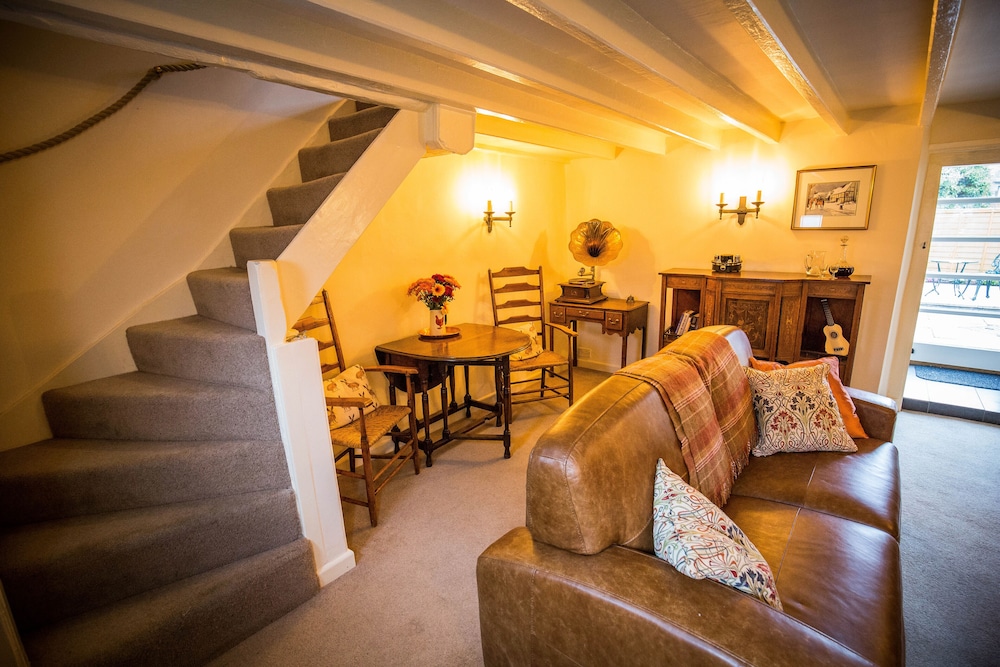 The Fleece Inn 30/50