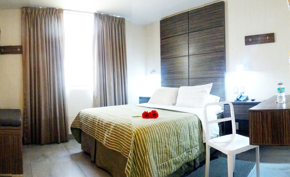 Hotel Expo Abastos 22/71