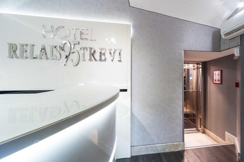 Relais Trevi 95 Boutique Hotel 6/74