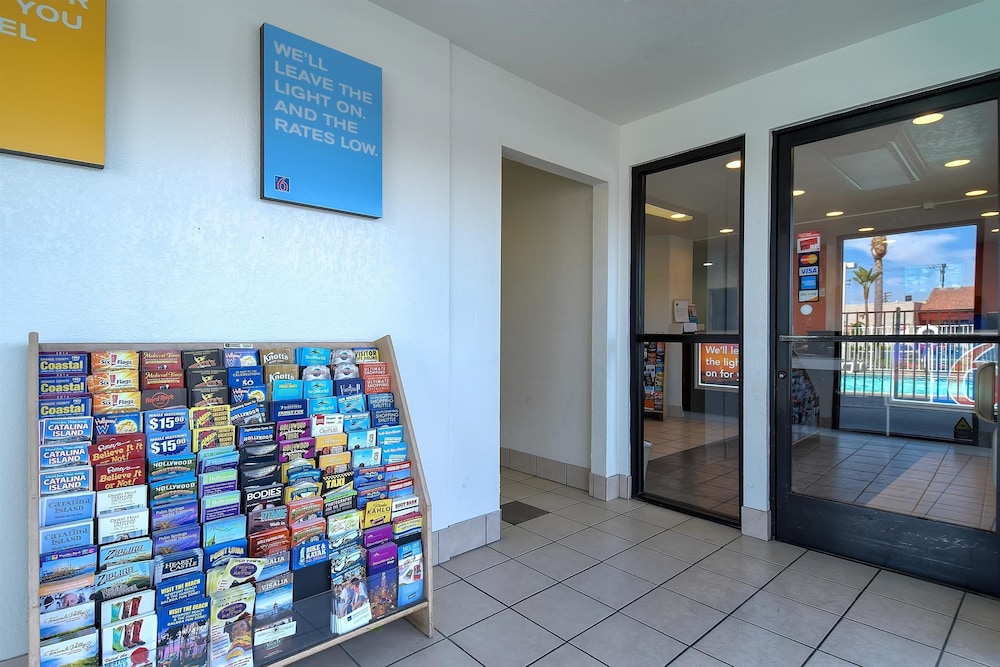 Motel6 Stanton, CA - Anaheim West 13/60