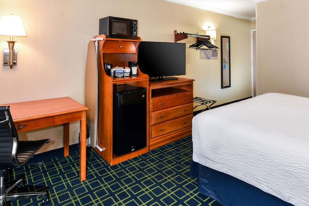SureStay Hotel by Best Western Ontario Airport 19/31