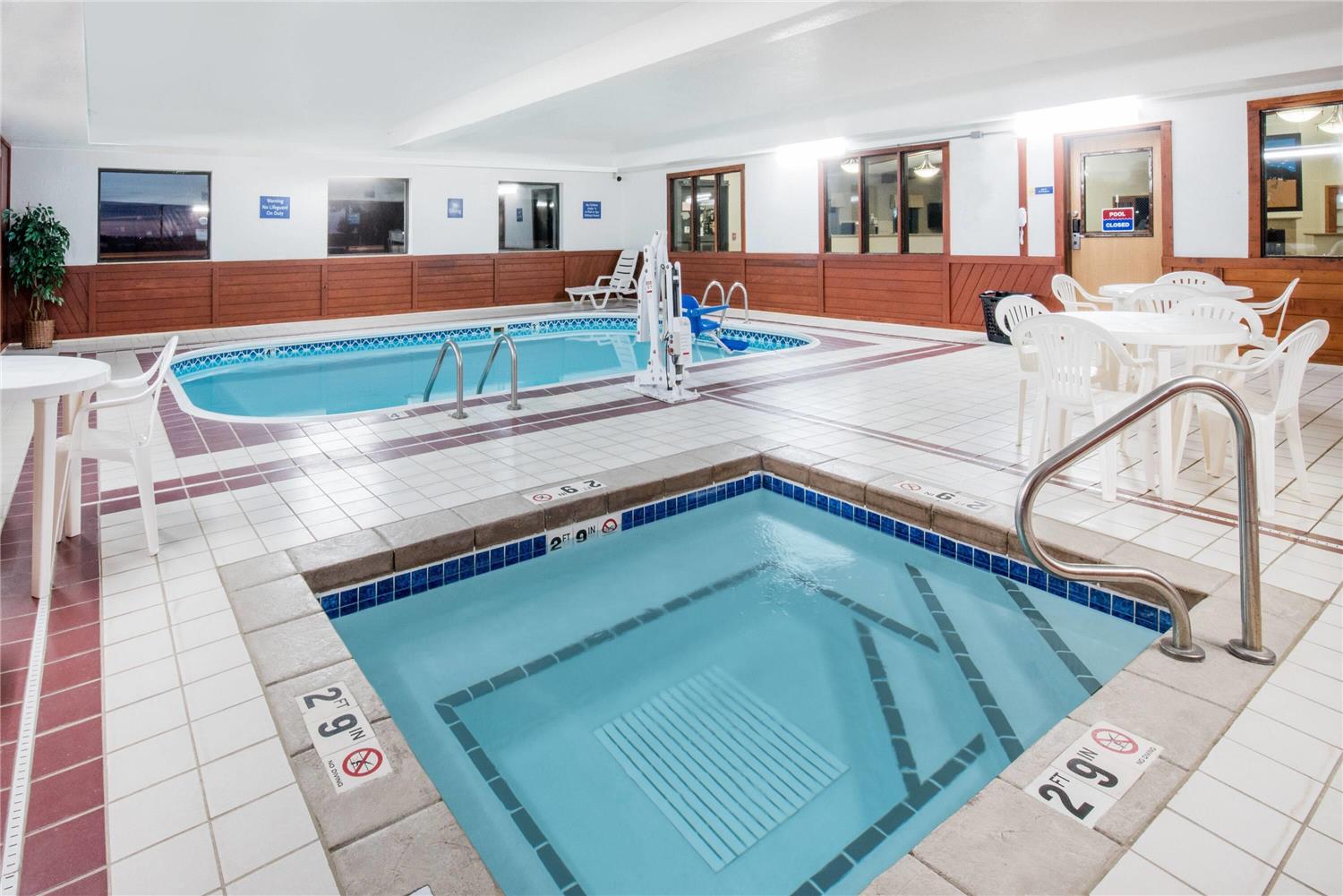 Days Inn By Wyndham Watertown 4/11