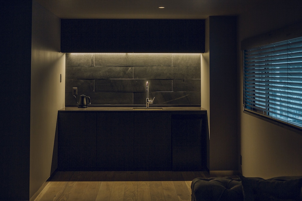 Node Hotel 4/50