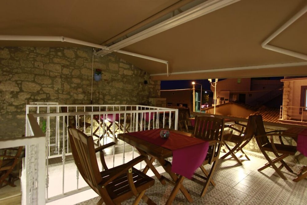 Aksam Sefasi Hotel 23/33