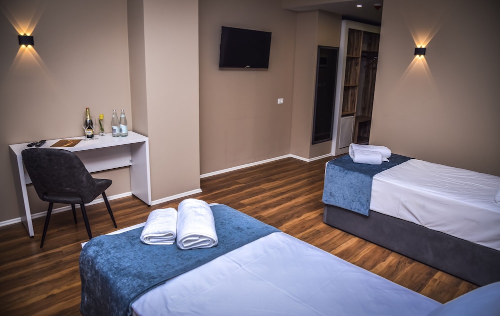 VH Eurostar Tirana Hotel Congress and Spa 36/62