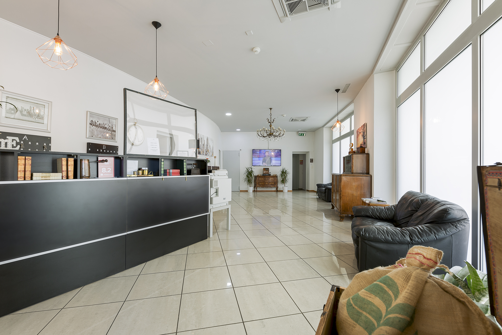 Lugano Center Guesthouse Hotel 4/50