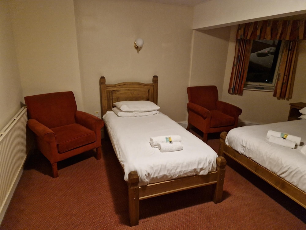 The Menai Hotel 8/46