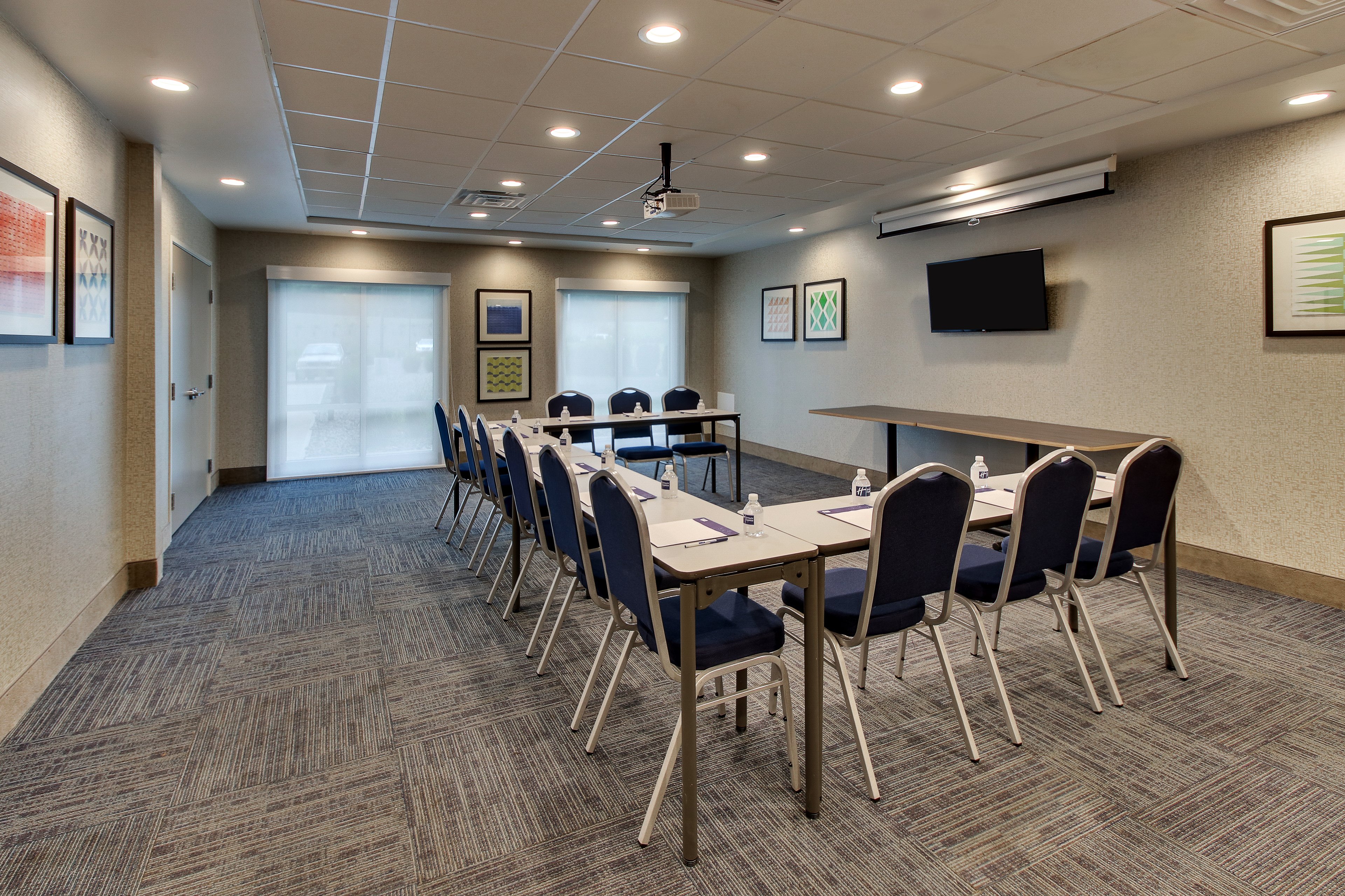 Holiday Inn Express Suites Ithaca 61/69