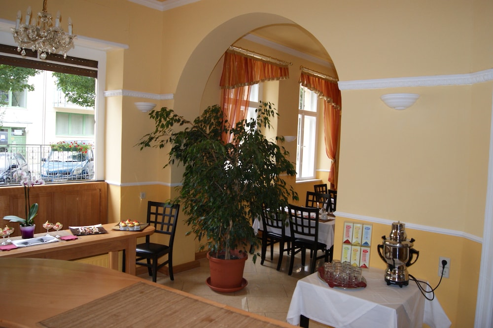 Hotel Silesia 42/56