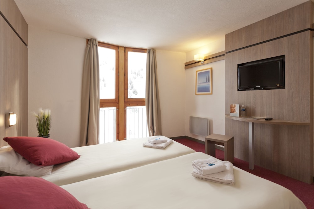 Hotel Club Mmv Les Melezes 15/50