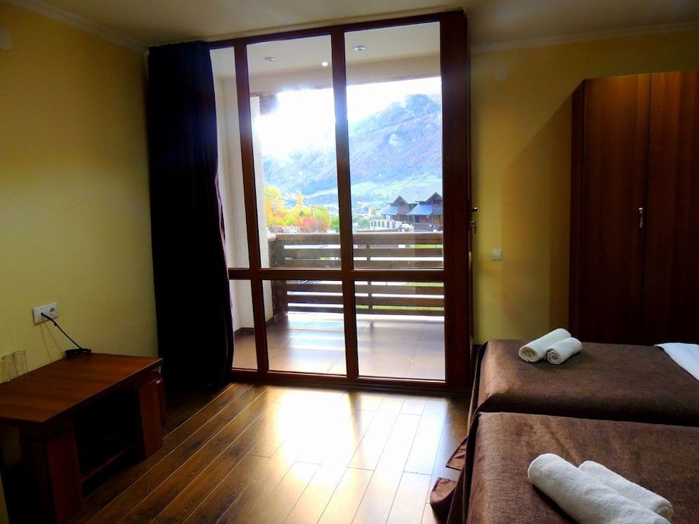 Hotel Banguriani 12/20